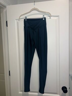 Blue obsession scrunch butt leggings size small